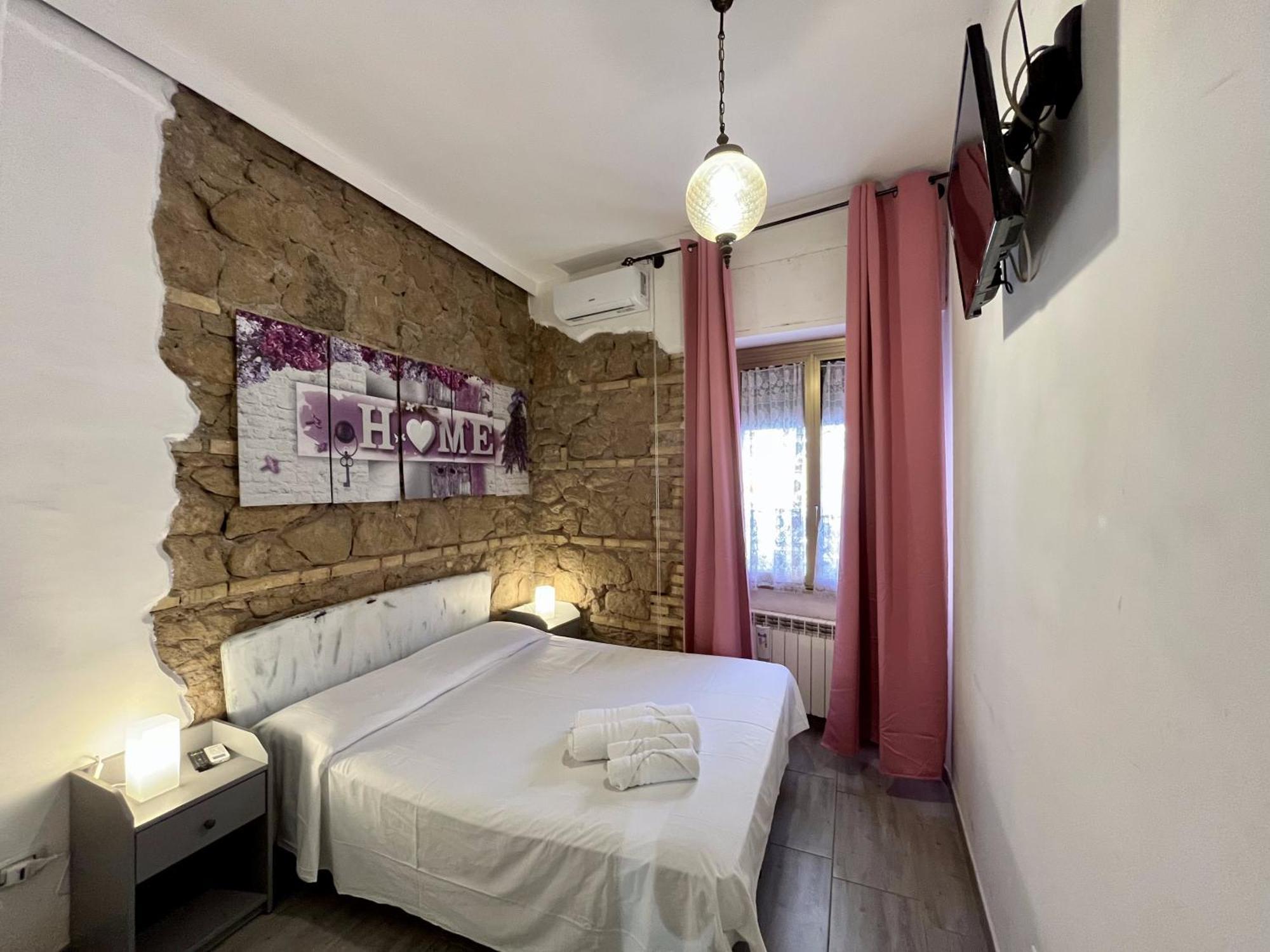 Couette-café Amoroma Latina Rome